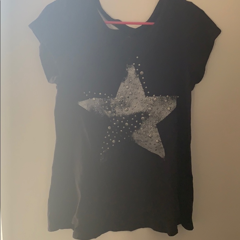 juniors black tee